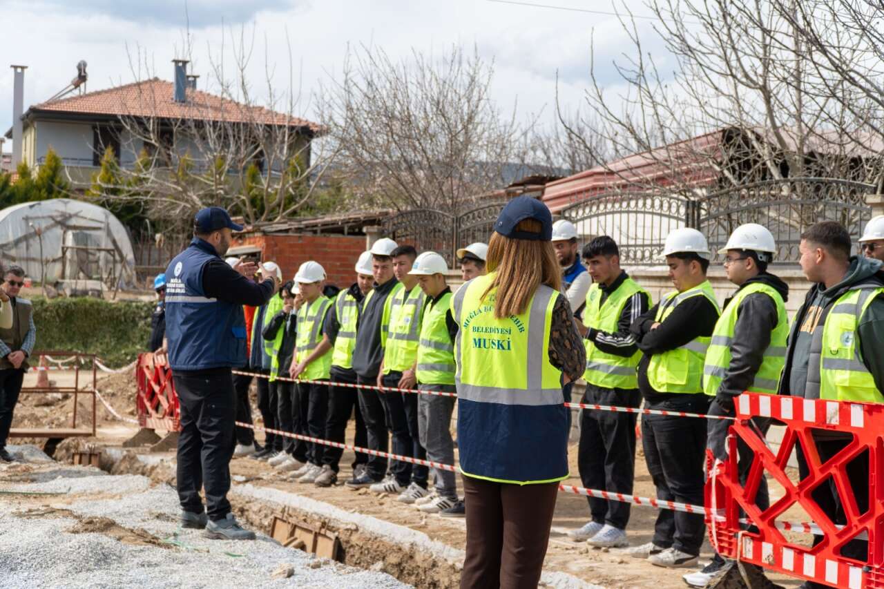 MUPA Beceri Projesiyle Gençler Sahada Öğreniyor 1